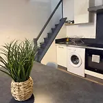 Duplex 2 Centre