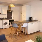 Duplex 2 Centre